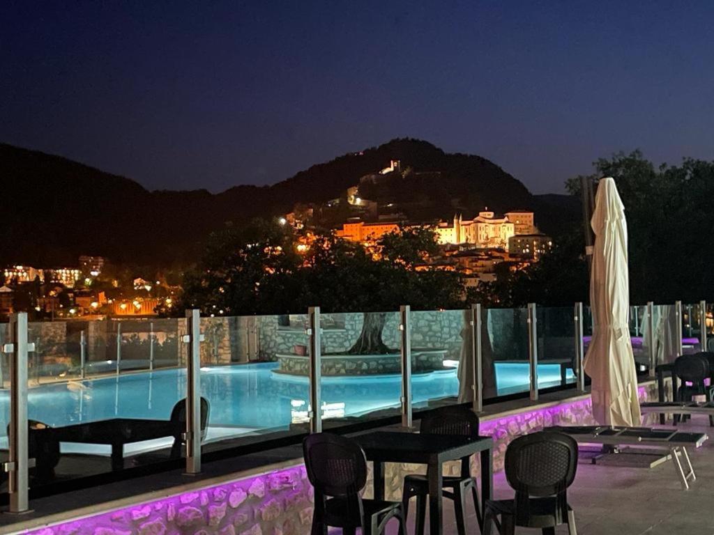 كاشا Hotel Gans المظهر الخارجي الصورة